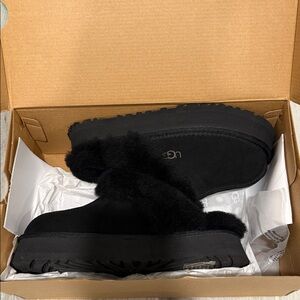 UGG Disquette Slippers Women in Black